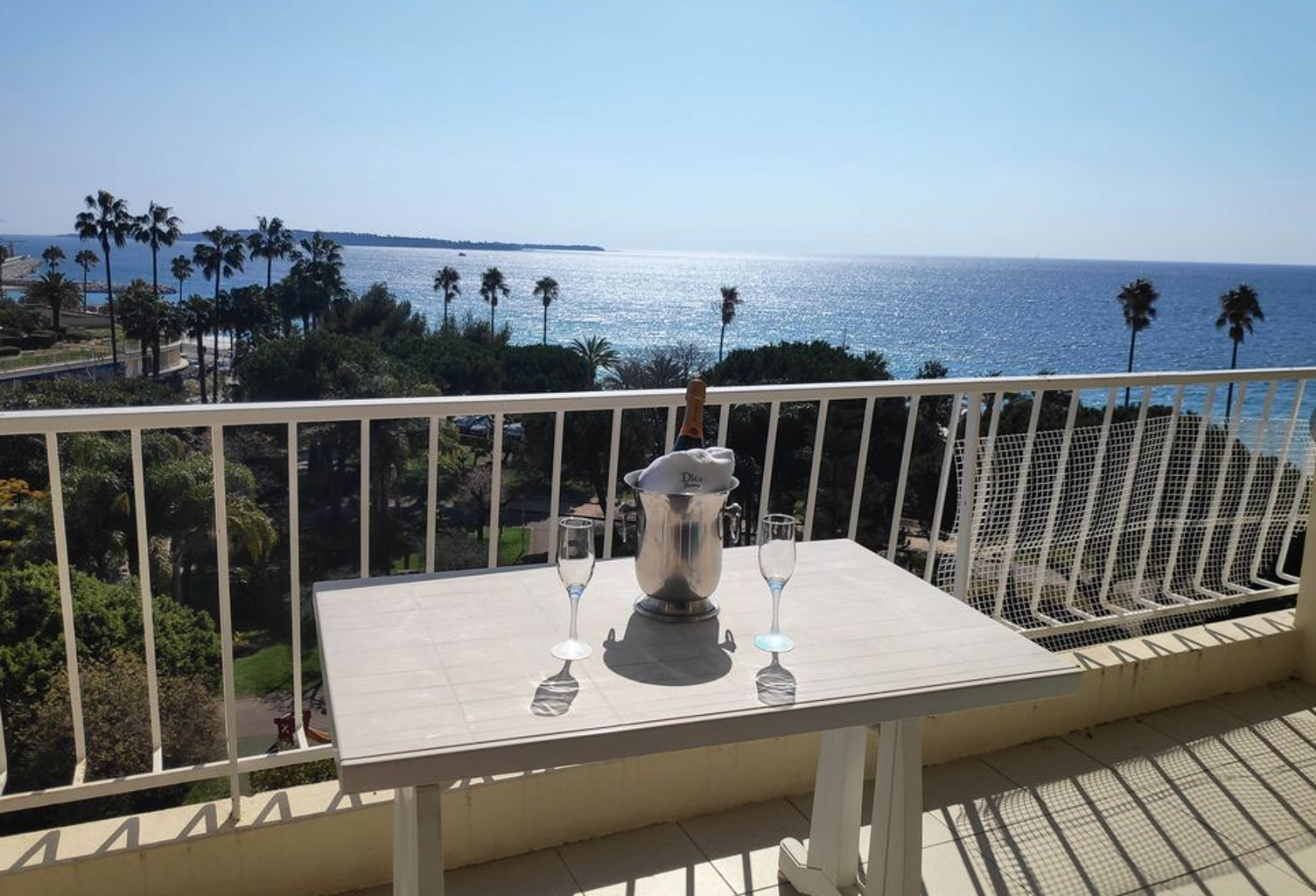 CANNES PLAGE DU MIDI T3T4 DE 90M2 VUE MER PANORAMIQUE - PROC — photo 1