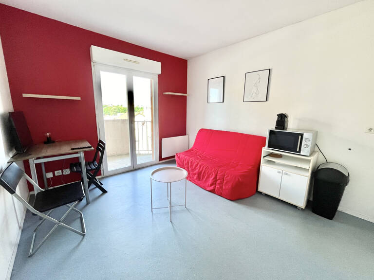 LIMOGES - STUDIO RÉCENT MEUBLÉ + PARKING - ASCENSEUR - CUISI — photo 1