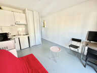 LIMOGES - STUDIO RÉCENT MEUBLÉ + PARKING - ASCENSEUR - CUISI — photo 2