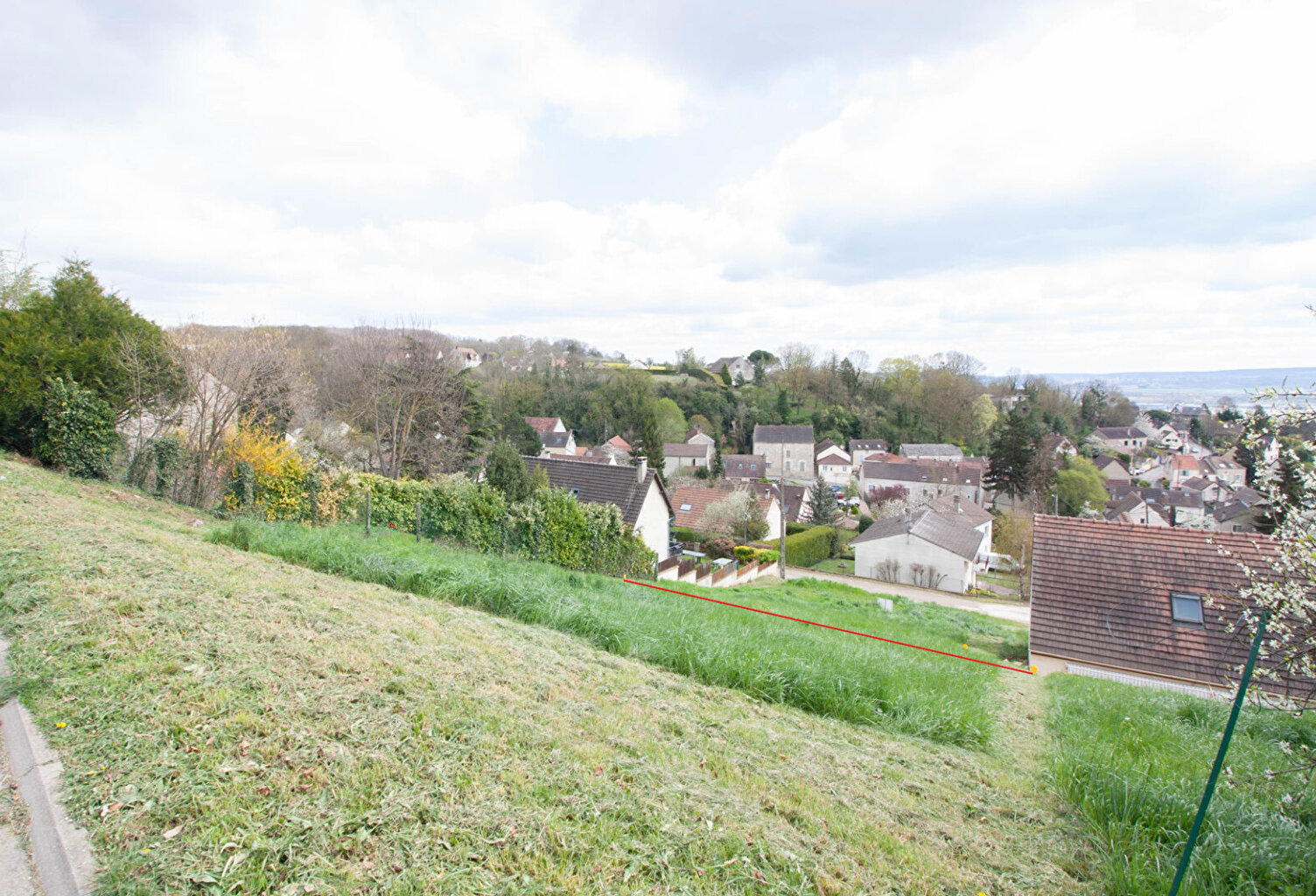Mandataire unique - Terrain constructible à vendre sur Juziers — photo 1