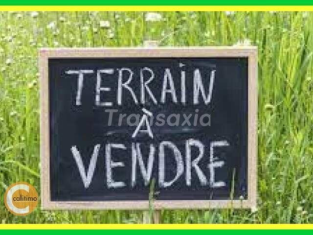 terrain à bâtir 1600m² — photo du bien