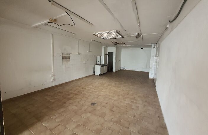 Local commercial — photo 2