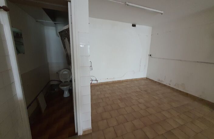 Local commercial — photo 5