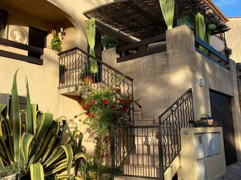 Maison Jumelée à Cagnes sur mer — photo 1