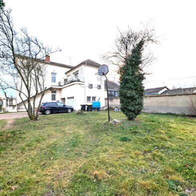 Immeuble  195000 €