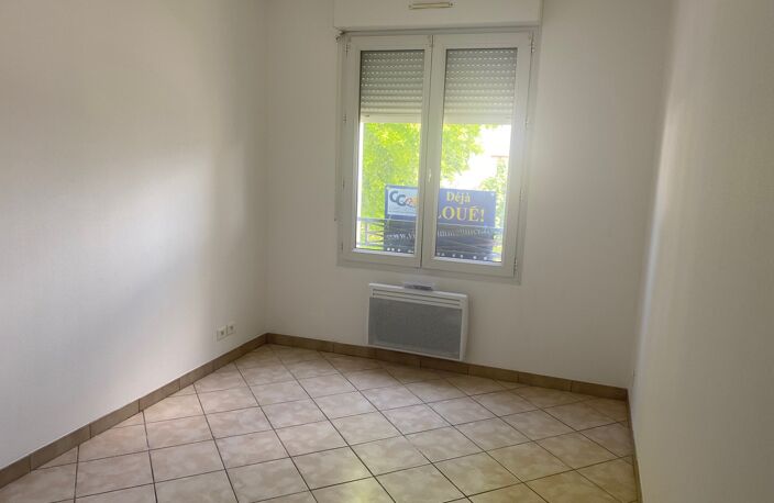 Location appartement 2 pièces 39 m² à Combs-la-Ville (77380) — photo 3