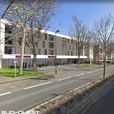 Commerce  623000 €