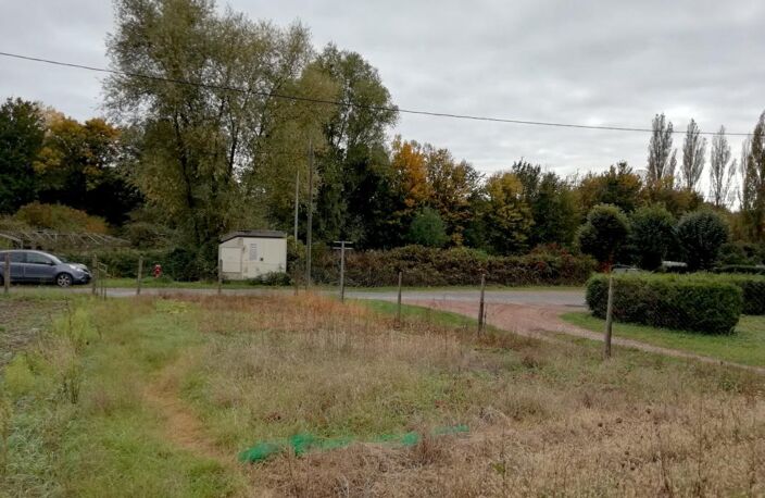 TERRAIN CONSTRUCTIBLE / PREMERY — photo 2
