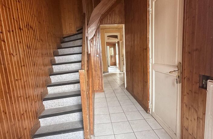 Maison - 111m² - Laon — photo 2