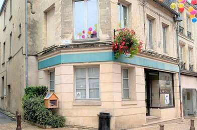 Appartement 6 pièces 74400 €
