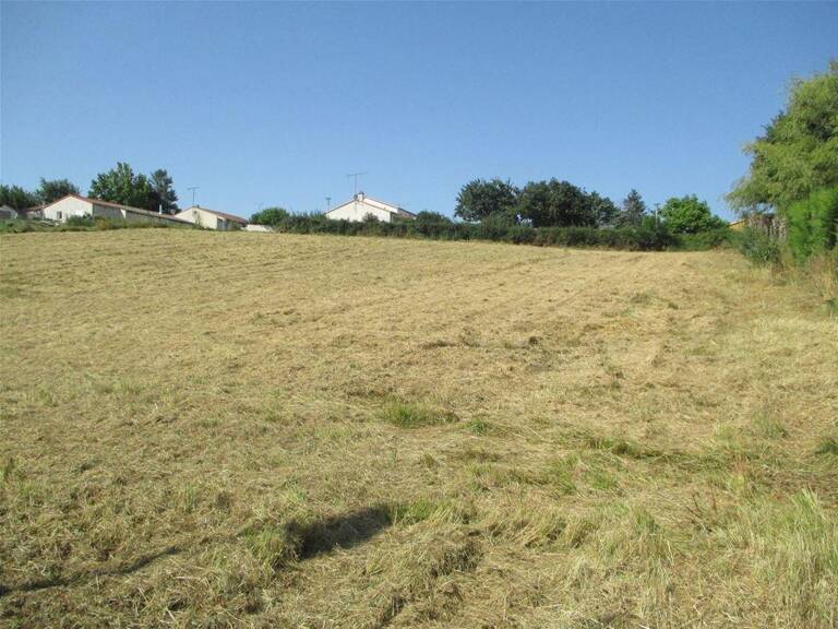 Terrain constructible - 2000m² - La Meilleraie-Tillay — photo 1
