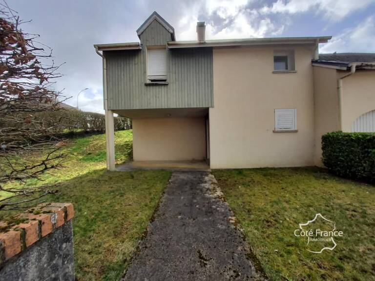 Maison six chambres, double garage, terrain 556m2 — photo 1