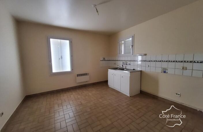 Maison six chambres, double garage, terrain 556m2 — photo 4