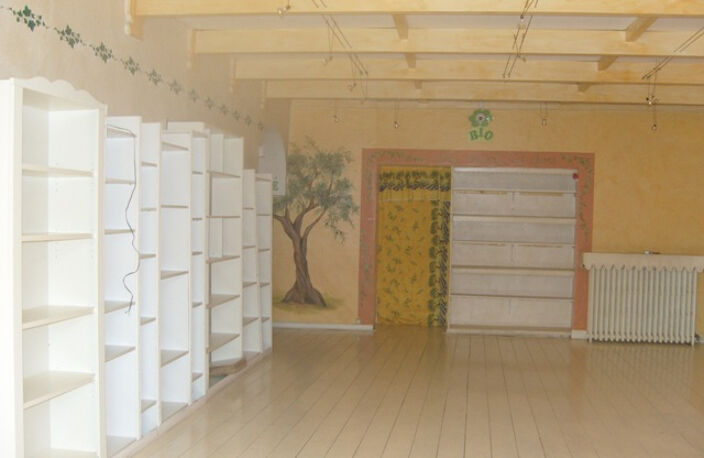 Immeuble Agde 2 appartements et 2 commerces  340 m2 — photo 2