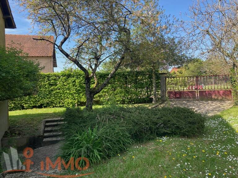 Villa — photo 1