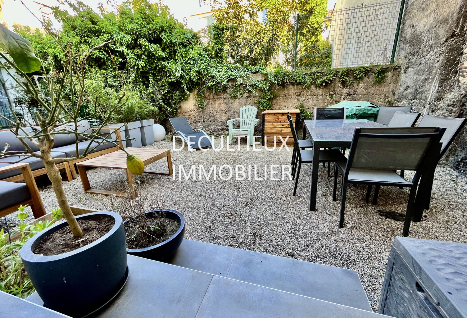 JARDIN PRIVATIF VILLEURBANNE (Rhône) — photo 1