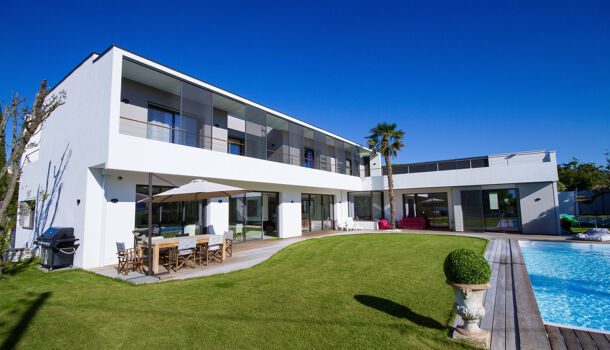 Villa / Maison 12 pièces  à vendre Royan 17200