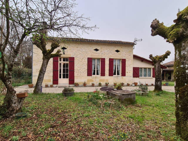 Maison en pierre à Bégadan — photo du bien