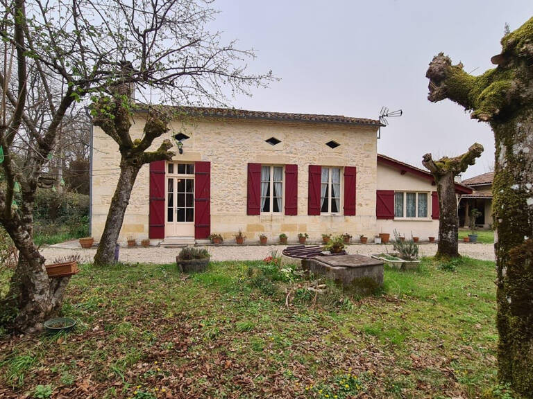 Maison en pierre à Bégadan — photo 1