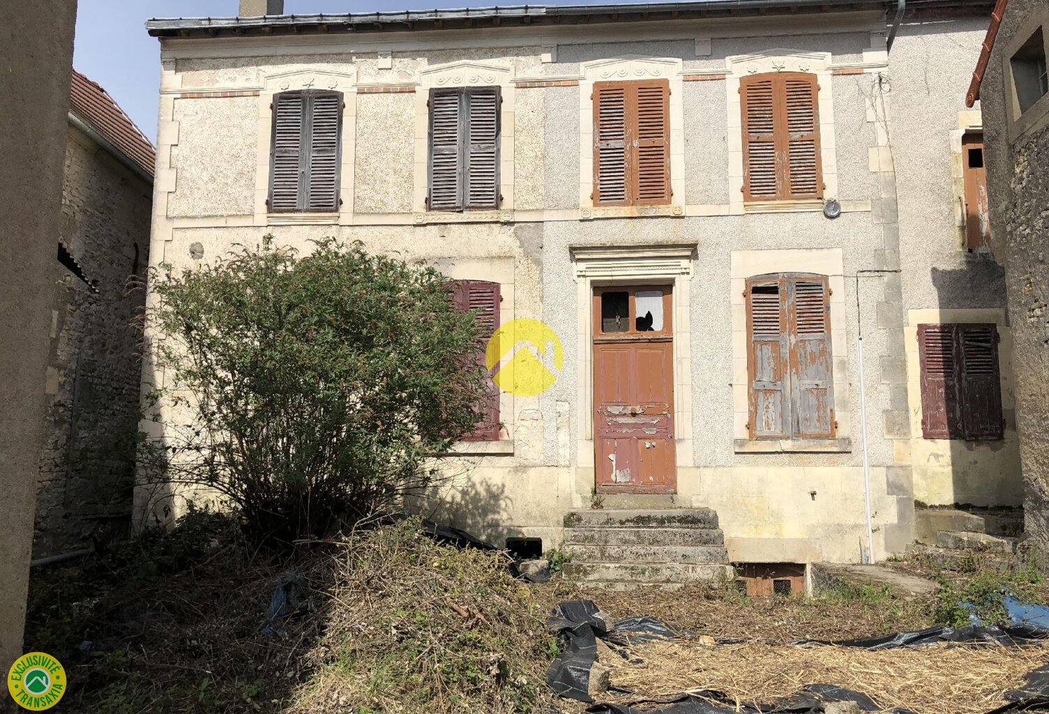 DEMEURE DE CARACTERE A RENOVER — photo 1