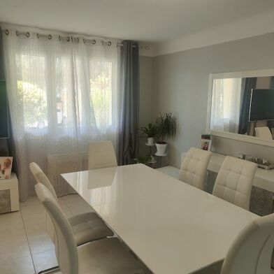 Appartement 4 pièces 245000 €