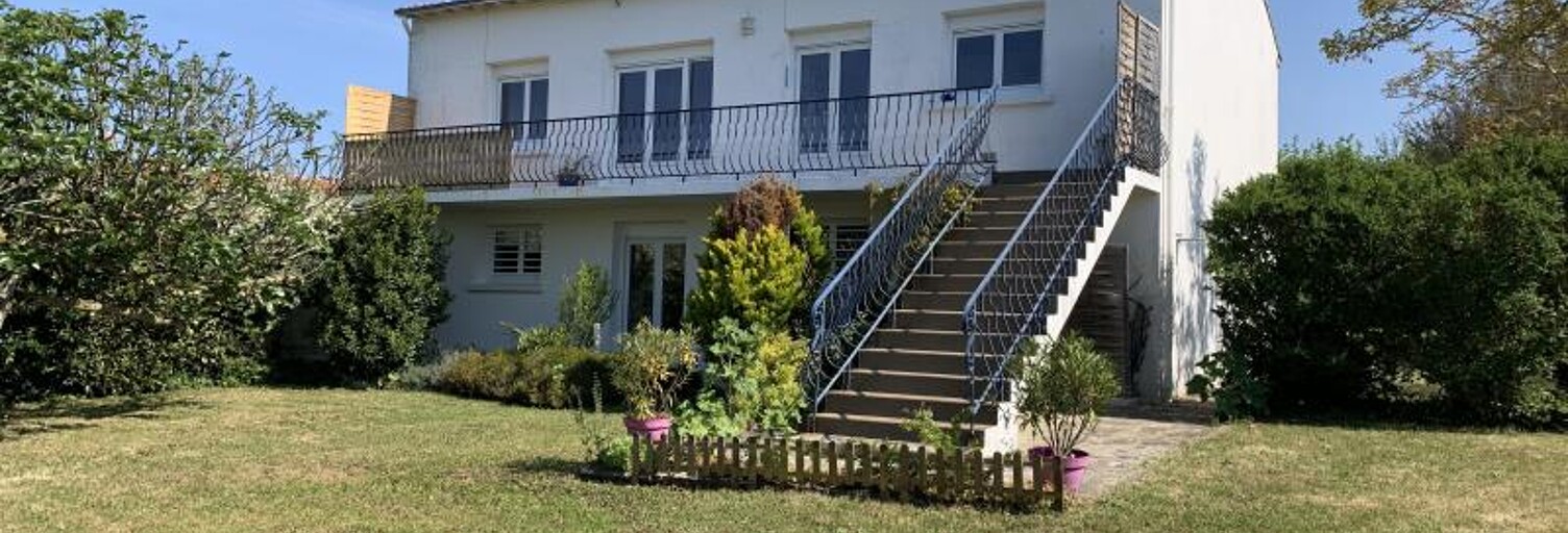 Maison 8 Pièces 145 m² à vendre à Yves (17340)