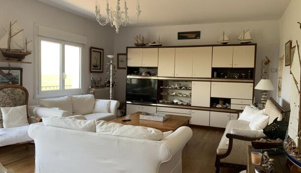 Villa / Maison 8 pièces  à vendre Yves 17340