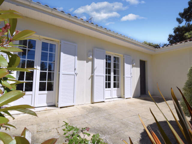  SAINT PALAIS - VAUX SUR MER - MAISON/VILLA - PROCHE PLAGES — photo du bien