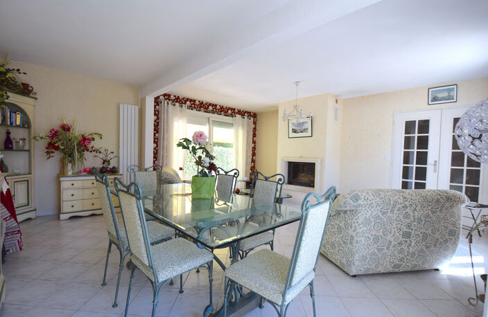  SAINT PALAIS - VAUX SUR MER - MAISON/VILLA - PROCHE PLAGES — photo 5