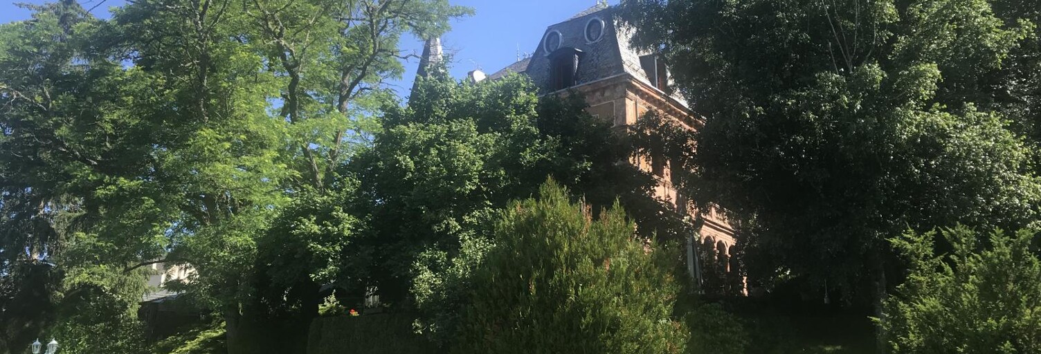 Immeuble 3700 m² en viager Serverette (48700)