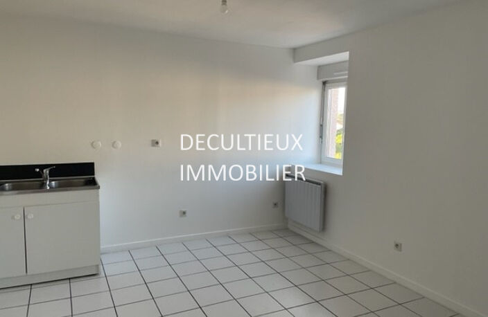 IMMEUBLE  GREZIEU LA VARENNE / LIMITE CRAPONNE — photo 3
