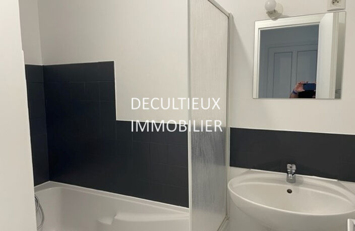 IMMEUBLE  GREZIEU LA VARENNE / LIMITE CRAPONNE — photo 4