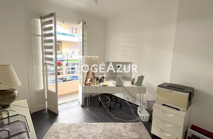 VENTE APPARTEMENT / BUREAU - ANTIBES CENTRE VILLE — photo 3