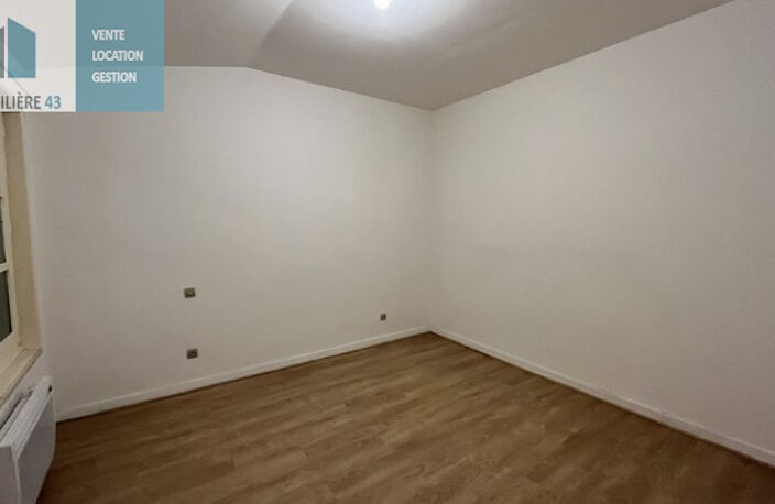 APPARTEMENT T2 RENOVE LE PUY EN VELAY - 2 pièce(s) - 49 m2 — photo 4