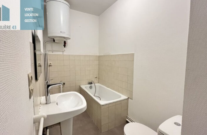 APPARTEMENT T2 RENOVE LE PUY EN VELAY - 2 pièce(s) - 49 m2 — photo 5