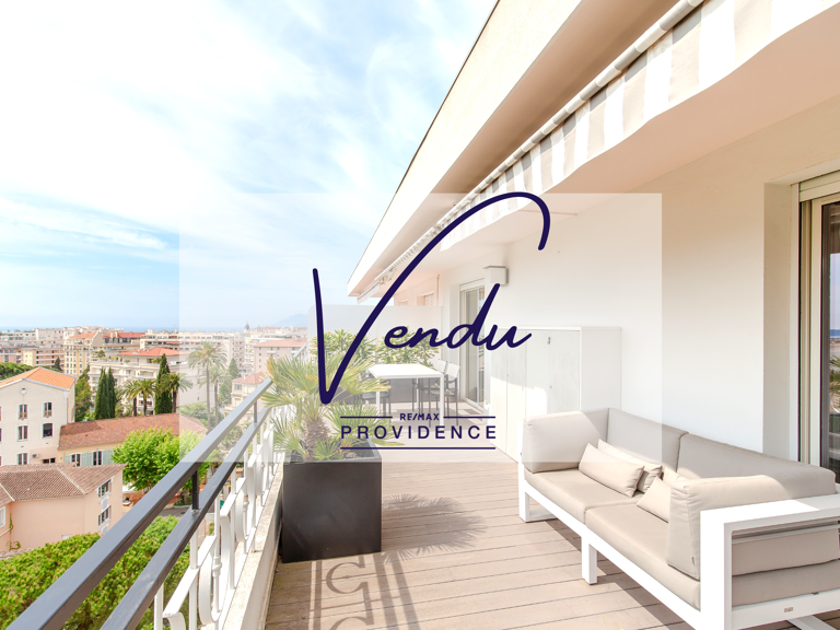 SUPERBE APPARTEMENT - 3 PIECES - DERNIER ETAGE - MONTFLEURY — photo 1