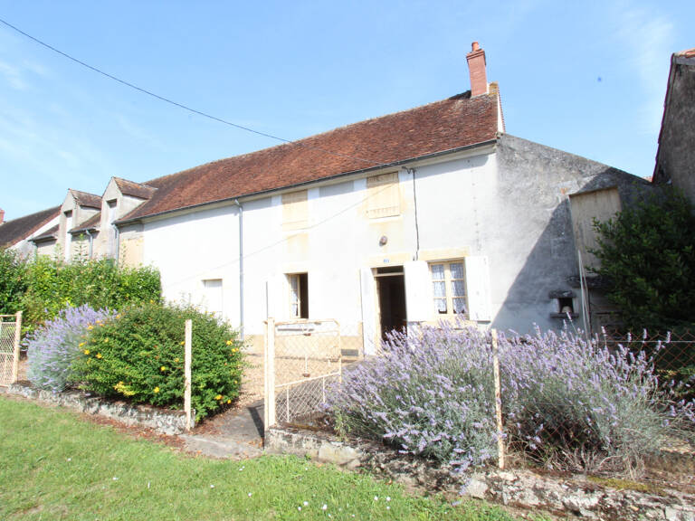 Maison ancienne à rénover proche la Charité — photo 1