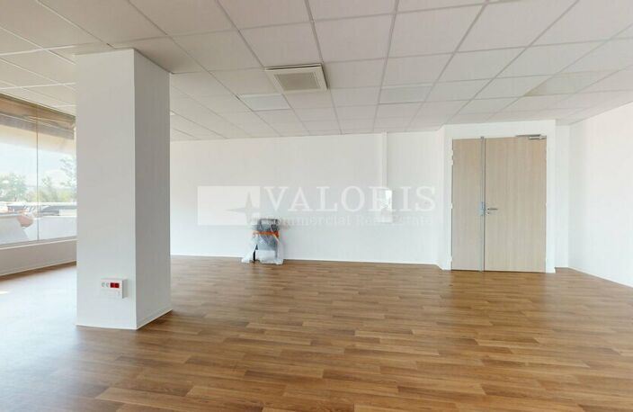 BUREAUX à LOUER — photo 2