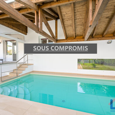 Maison 5 pièces 216 m²