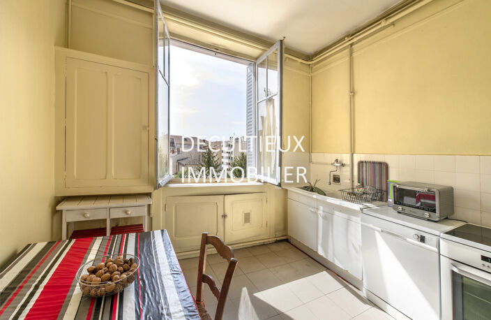 APPARTEMENT CHARPENNES VILLEURBANNE Beau potentiel — photo 4
