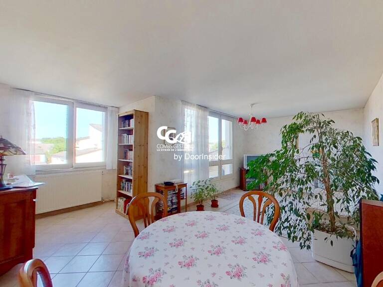 DUPLEX — photo 1