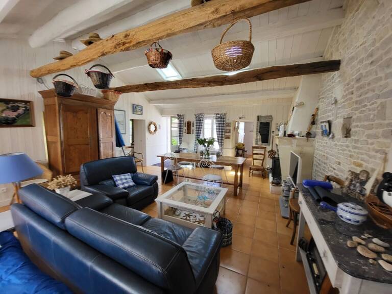 Maison de charme à Sainte Soulle — photo 1