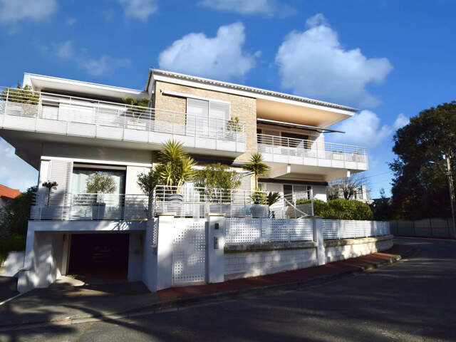 EXCLUSIVITÉ  PONTAILLAC APPARTEMENT 119 M2 PROXIMITÉ PLAGE E — photo du bien