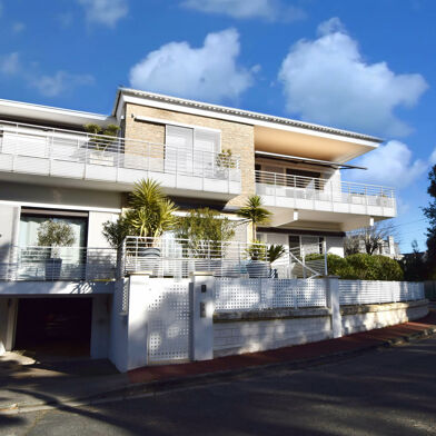 Appartement 4 pièces 1260000 €