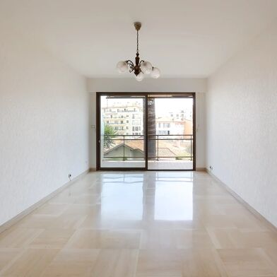 Appartement  379000 €