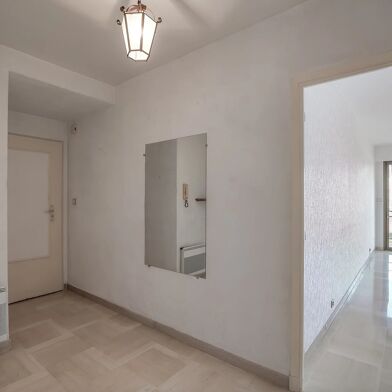 Appartement  379000 €