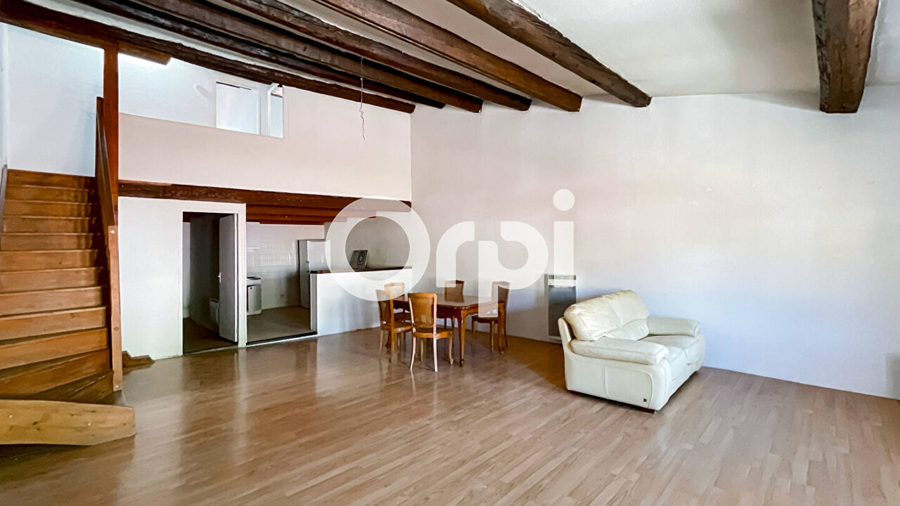 appartement 3 pièces 84 m2 à vendre à Cuges-les-Pins (13780)