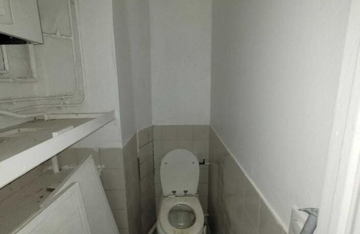 PARIS 75009 - VENTE - MURS BUREAUX - 180m2 - LOCAUX PROFESSI — photo 2