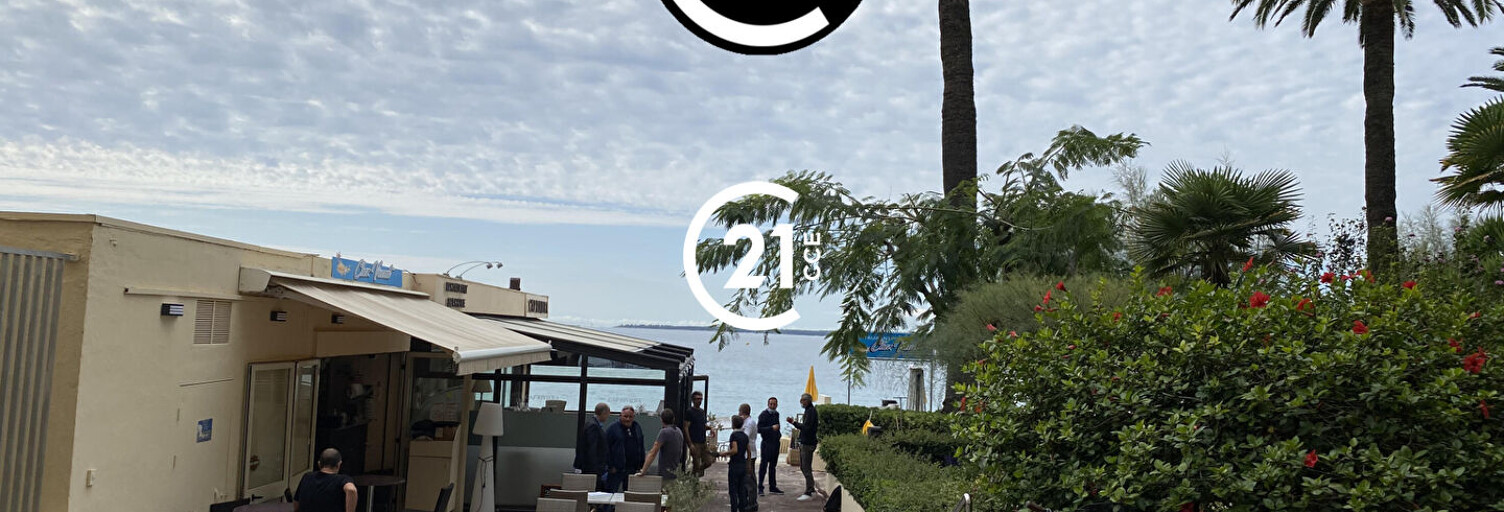 Commerce  58 m² à vendre à Antibes (06160)
