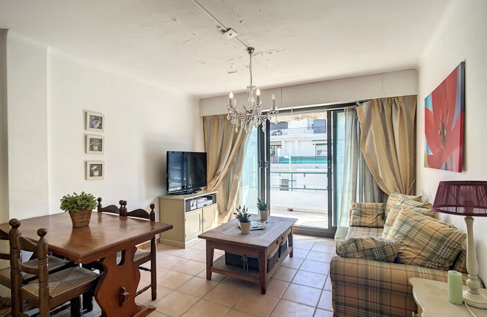 Appartement - 2 pièces - Juan Les Pins — photo 2